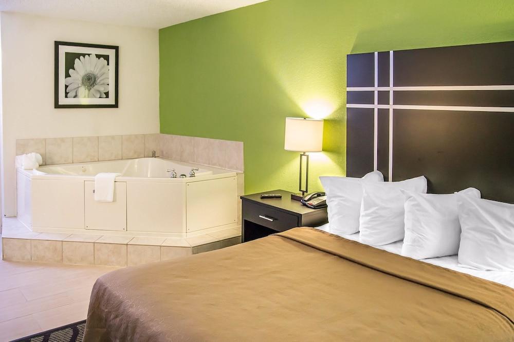 Quality Inn & Suites Hardeeville - Savannah North Extérieur photo