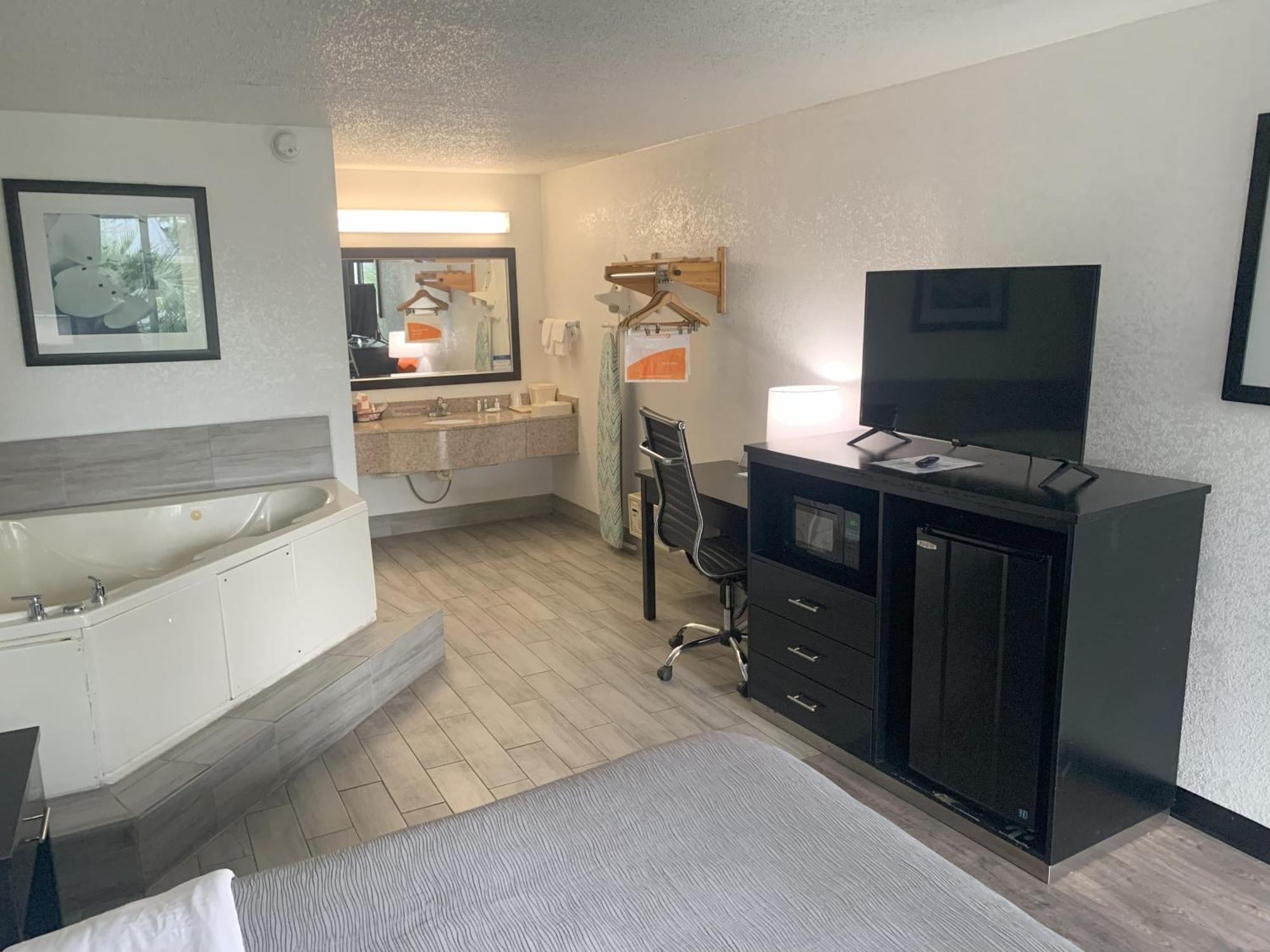 Quality Inn & Suites Hardeeville - Savannah North Extérieur photo