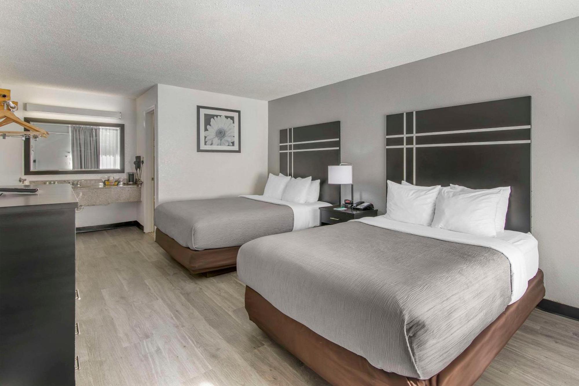 Quality Inn & Suites Hardeeville - Savannah North Extérieur photo