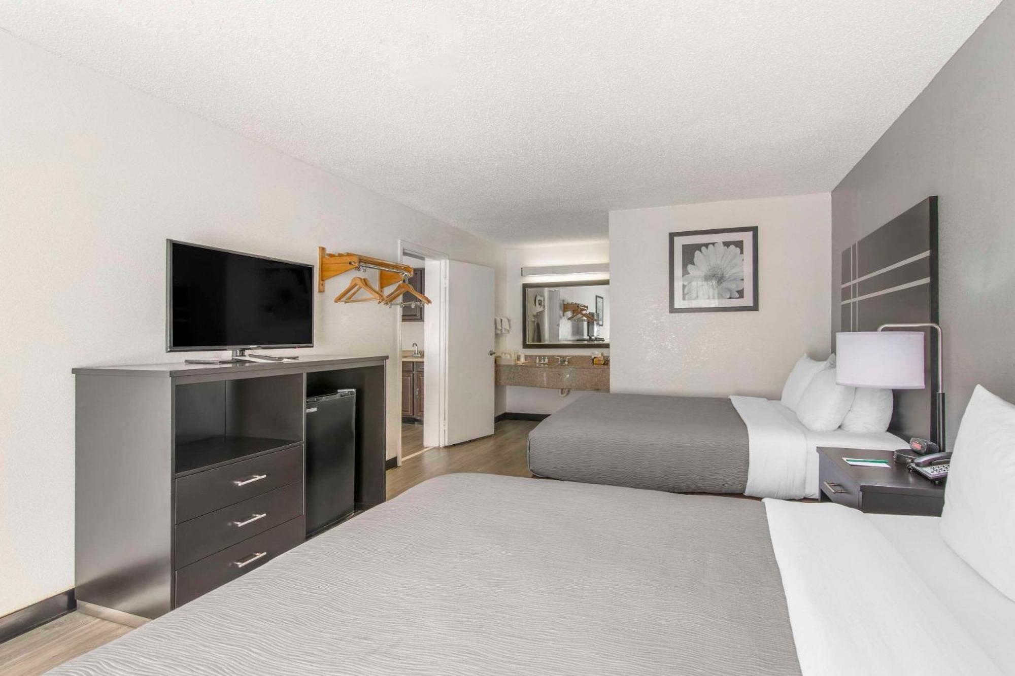 Quality Inn & Suites Hardeeville - Savannah North Extérieur photo